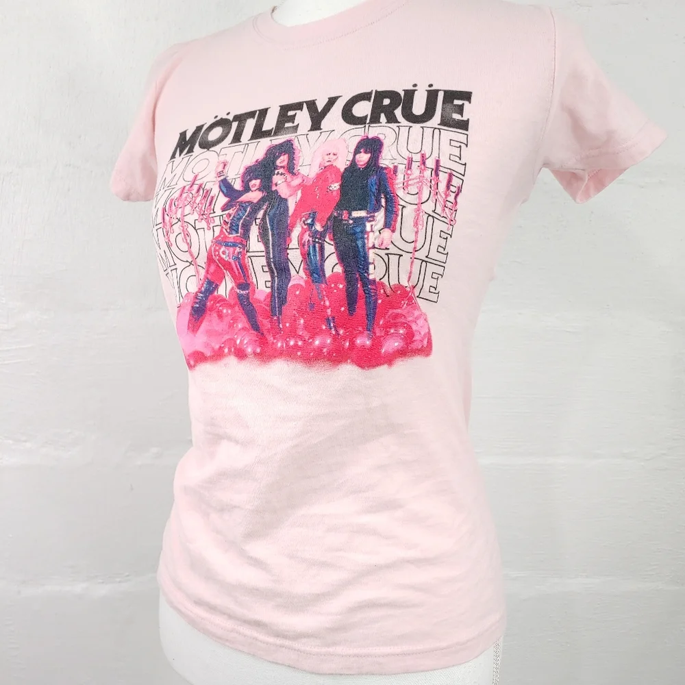 Mötley Crüe Women's Short Sleeve Pink Tee - Picture 12 of 14